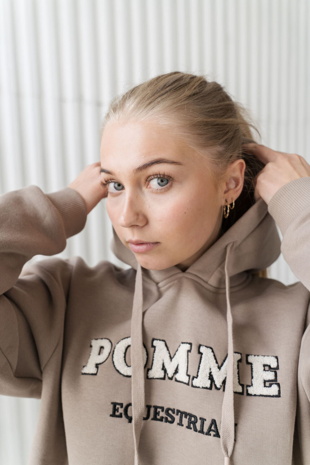 Juno Nougat, Hoodie - Image 5