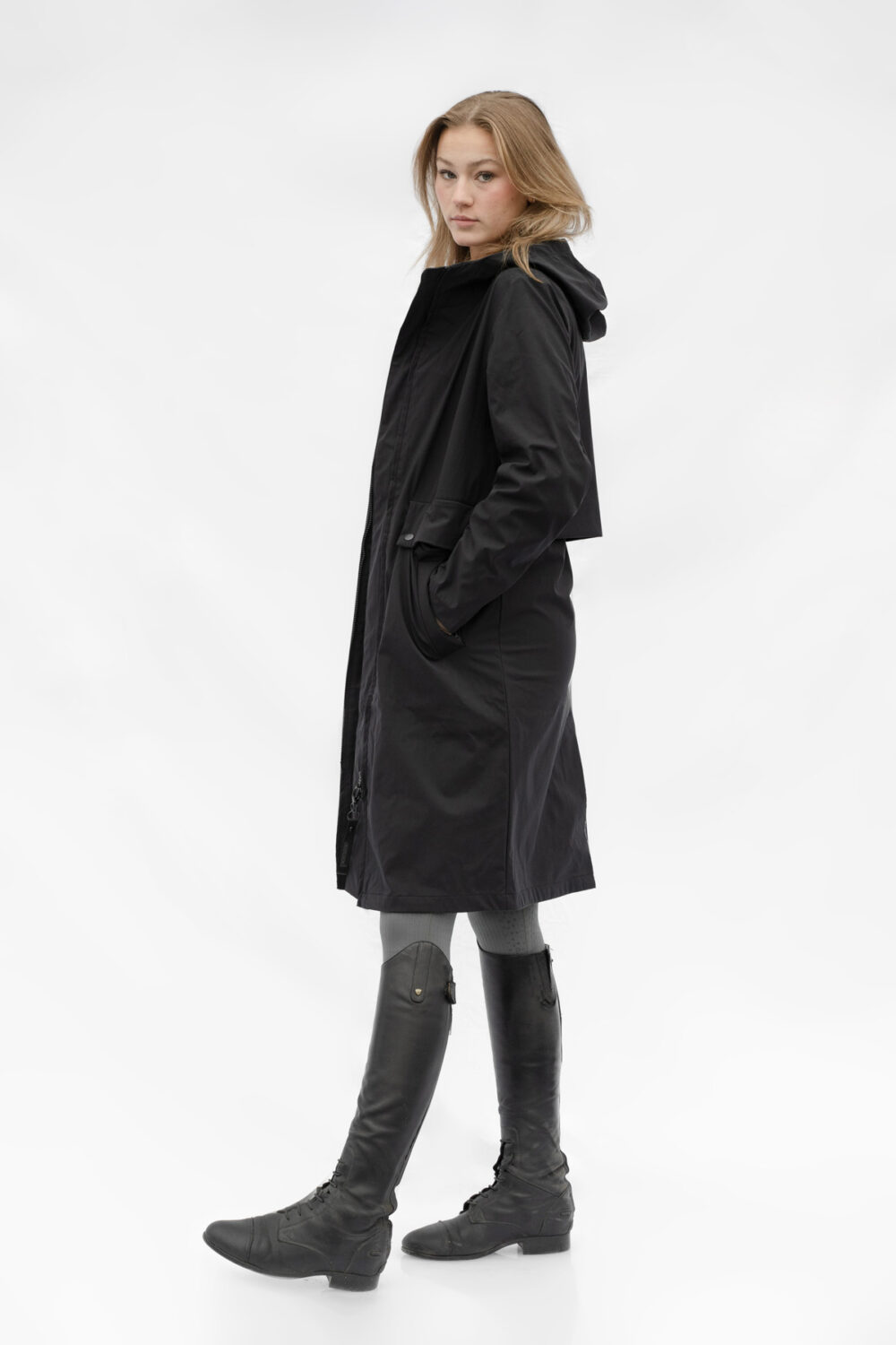 Lova Parkas Jacket, Black - Image 3