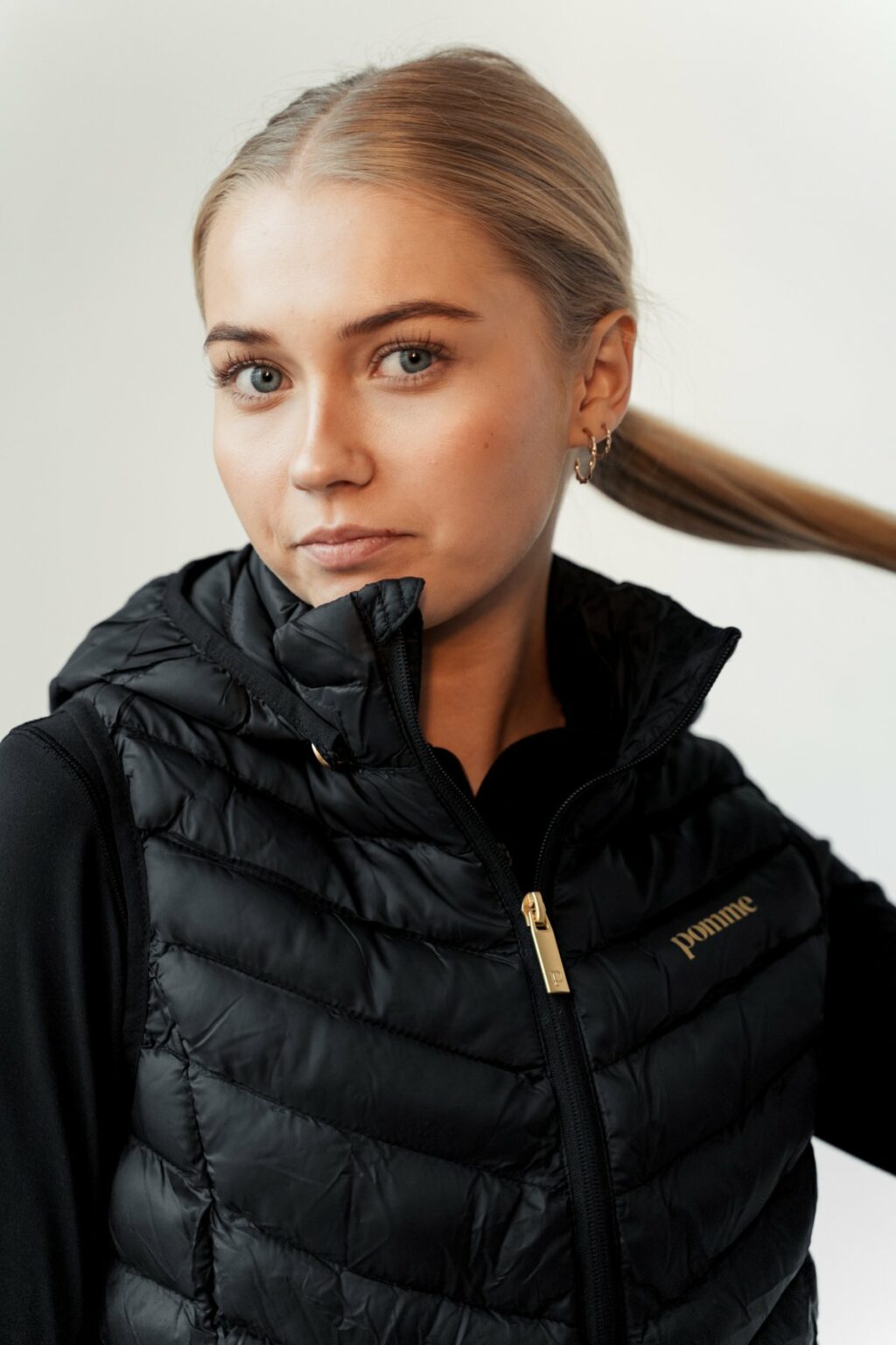 Ingrid, Black Light Vest - Image 5