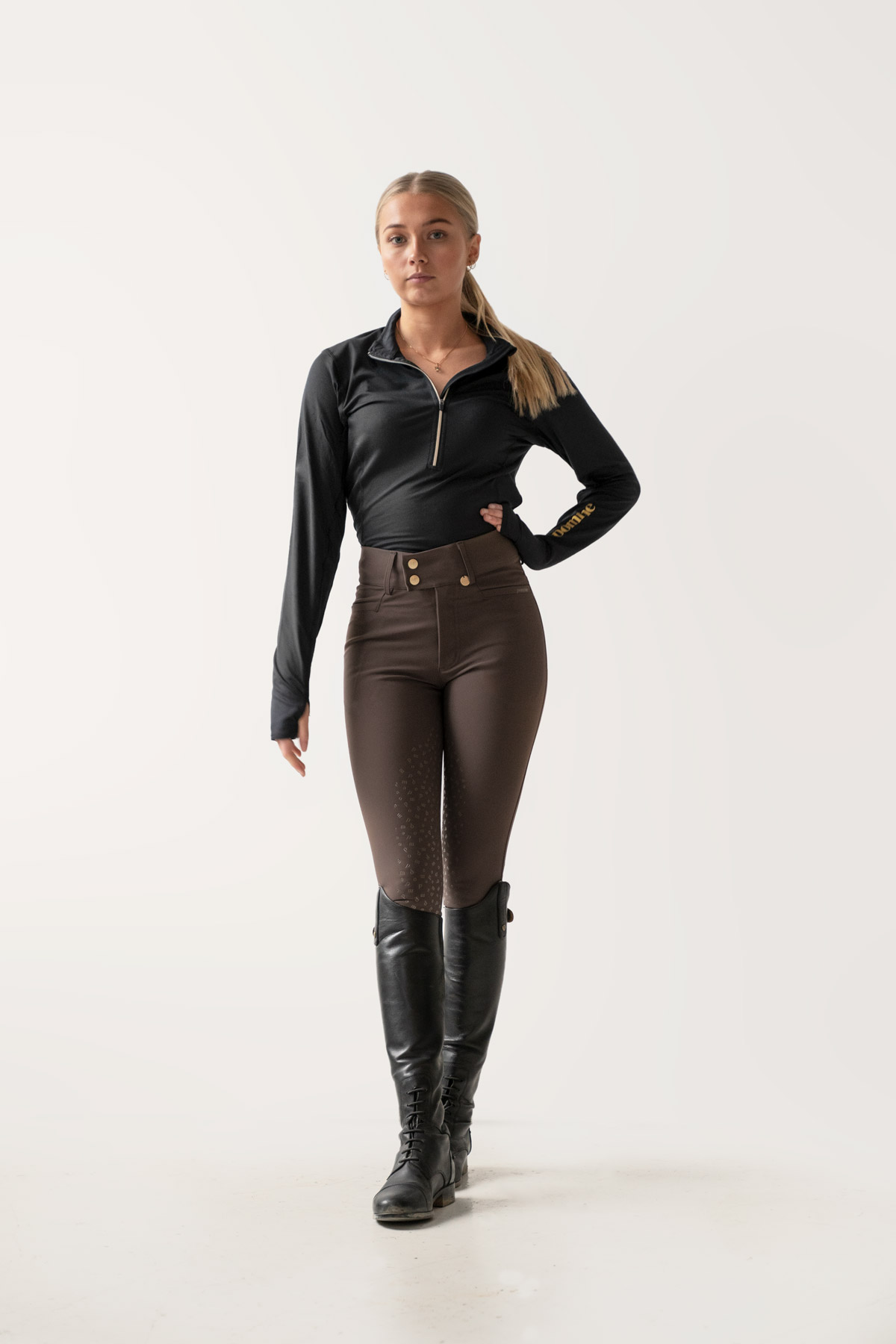 Nellie Chocolate Classic, Breeches