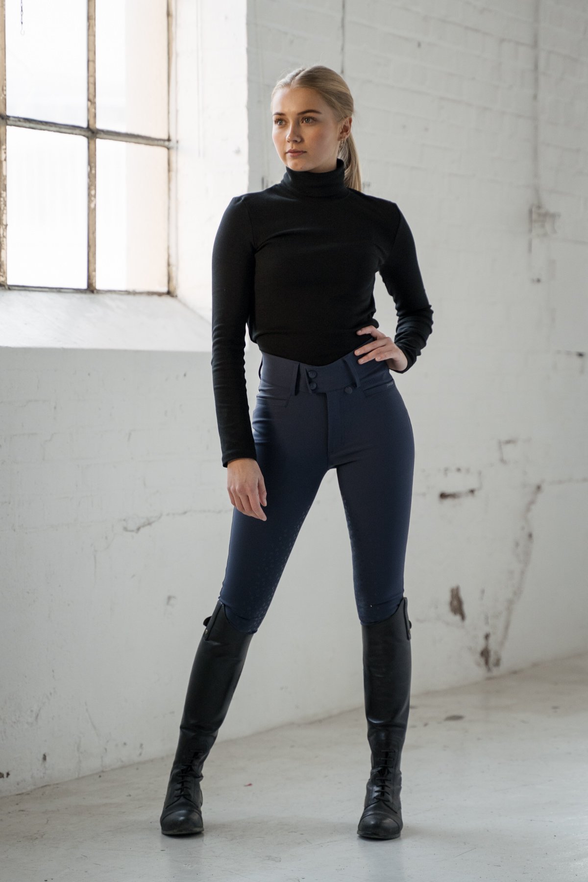 Ava Navy Classic, Breeches