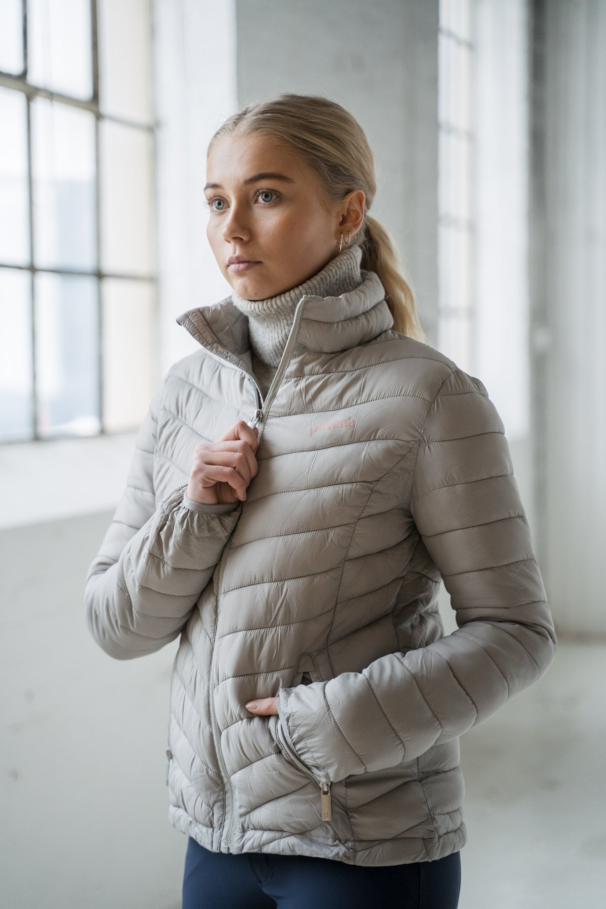 Down jacket light grey