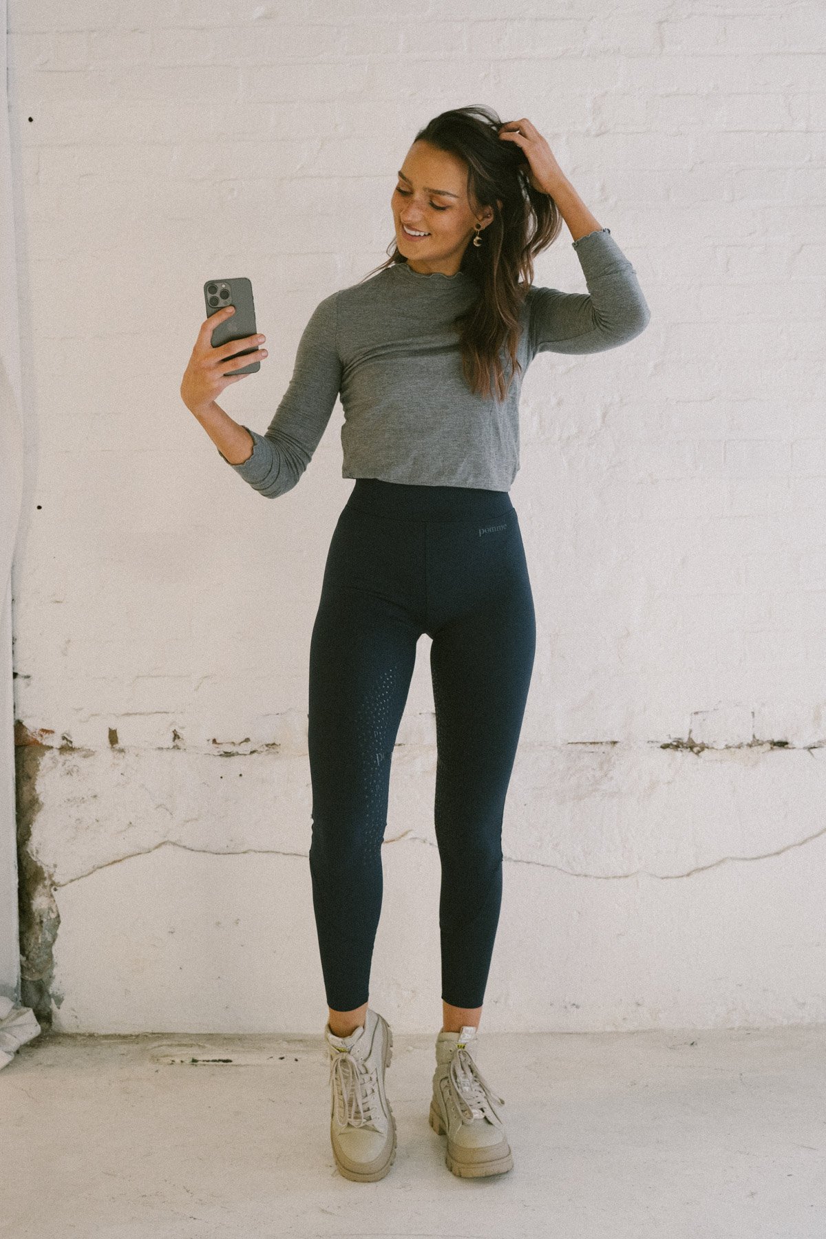 Navy leggings outfit 2025